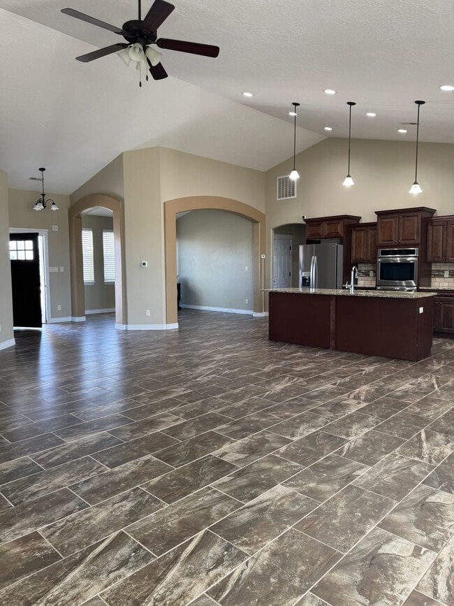 Building Photo - Executive 4-Bedroom Home for Rent