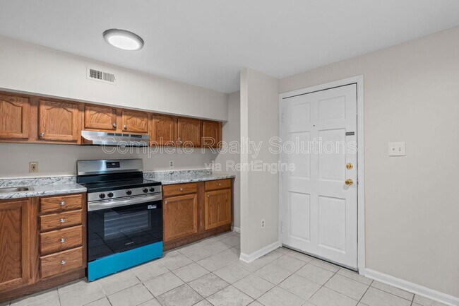 Building Photo - 2221-2223 Rutger Street