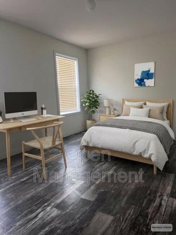 Building Photo - 511 E 1st St