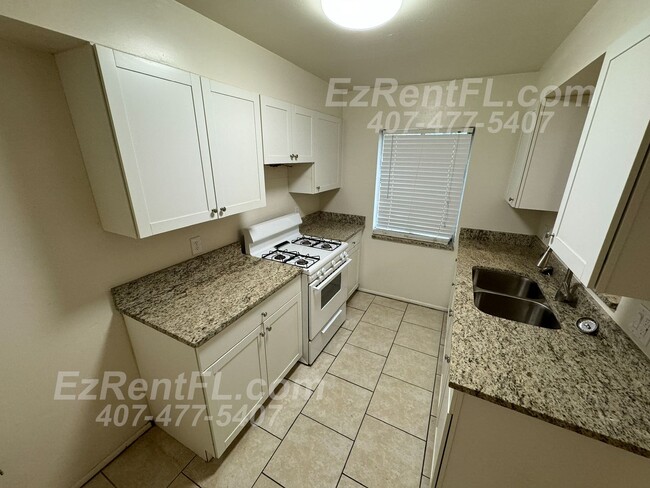 Building Photo - Recently Remodeled 3/2 in Orlando, FL - Mo...