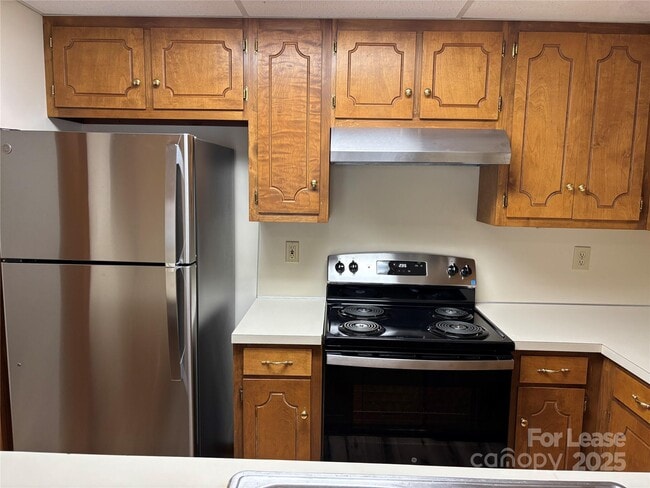 Building Photo - 135 Hillcrest Dr