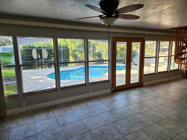 Building Photo - 1627 Canal Ct