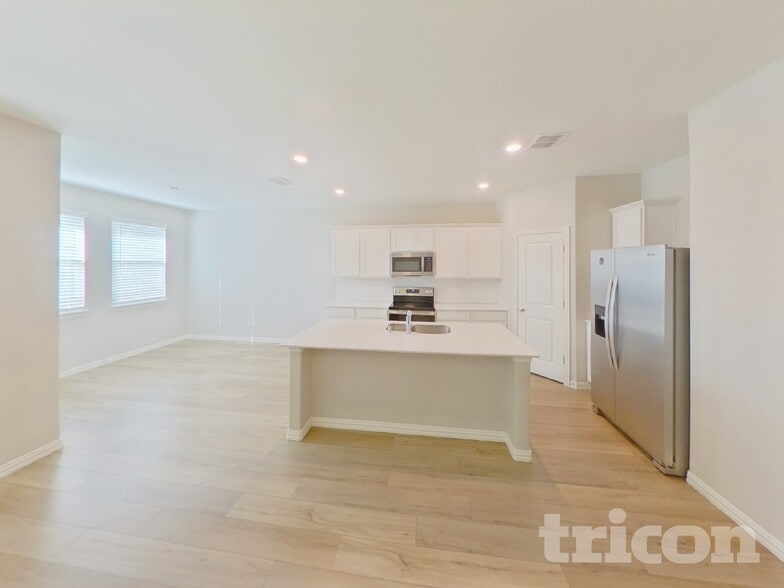 Building Photo - 219 Jenkinson Dr