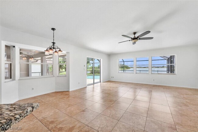 Building Photo - 1094 Grove Dr