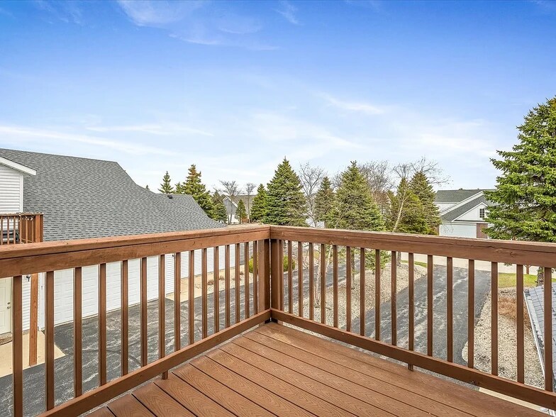 Building Photo - 10184 Metalmark Ln