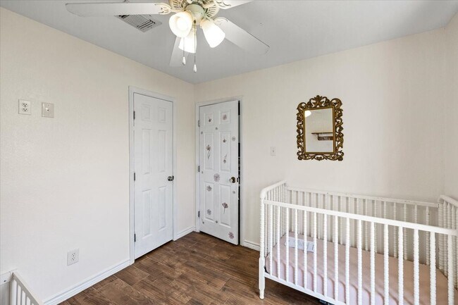 Building Photo - 5213 Winding Brook Dr