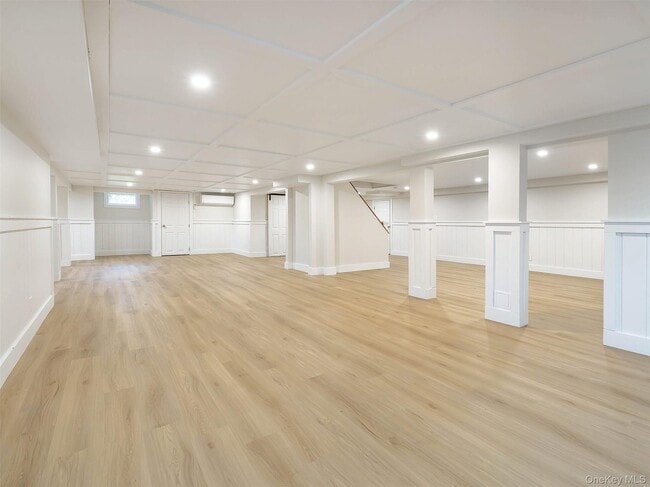 Building Photo - 14 St Pauls Pl