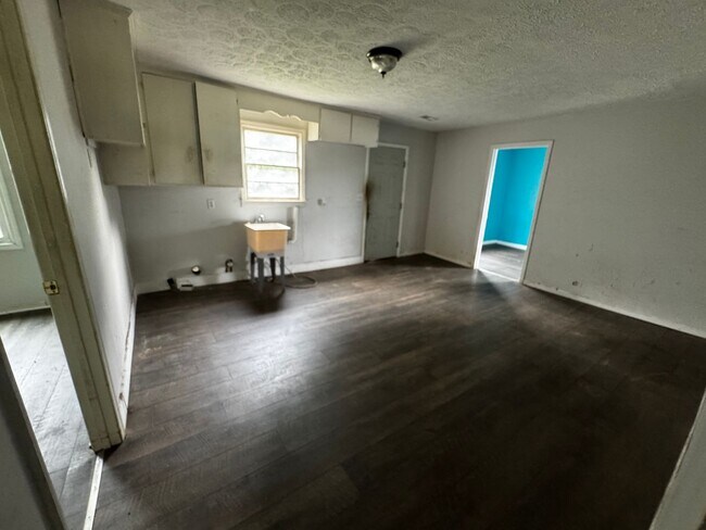 Building Photo - 4/2 home in Shelby, NC