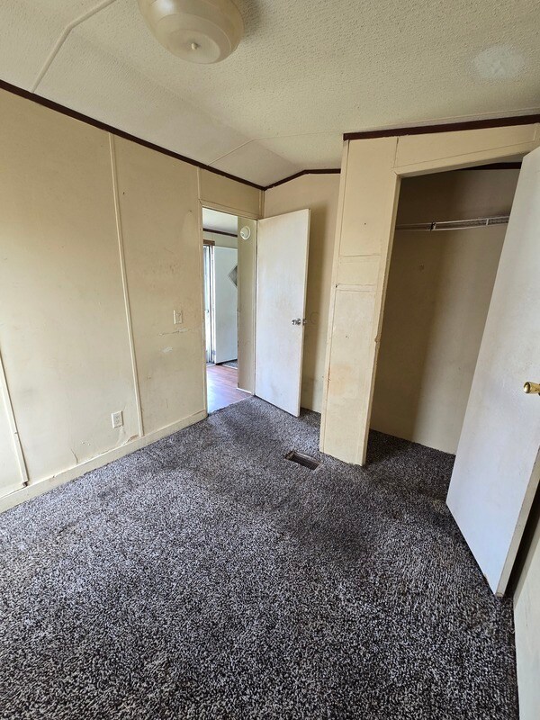 Building Photo - 2502 Cattail Cir
