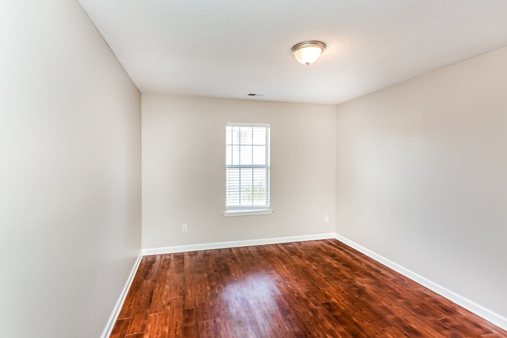 Building Photo - 6210 Braybourne Main