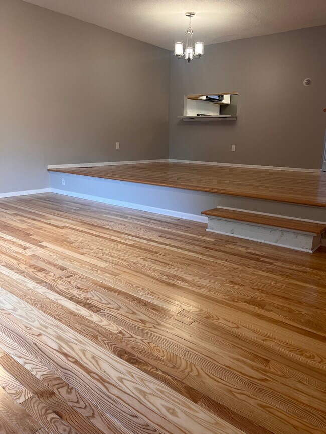 Building Photo - 108 Cedar Knolls Dr