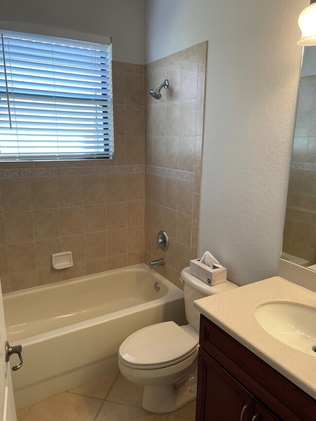 Building Photo - 12214 Country Day Cir