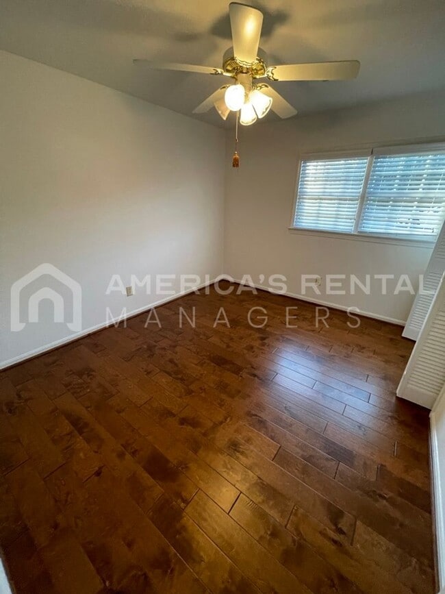 Building Photo - Great Home for Rent in Tuscaloosa, AL! AVAILABLE TO VIEW WITH 48HR NOTICE!!!