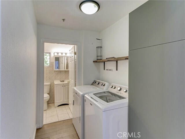 Building Photo - 3207 Kenneth Dr