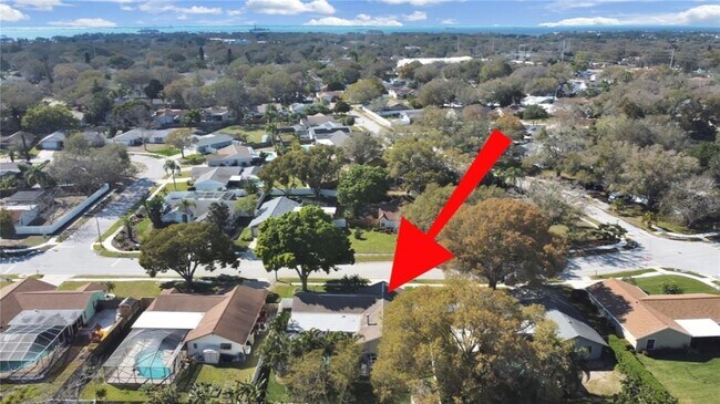 Building Photo - 308 Hammock Dr