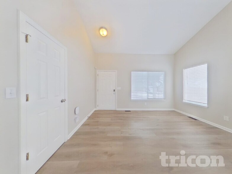 Building Photo - 9516 Sherrelwood Ln