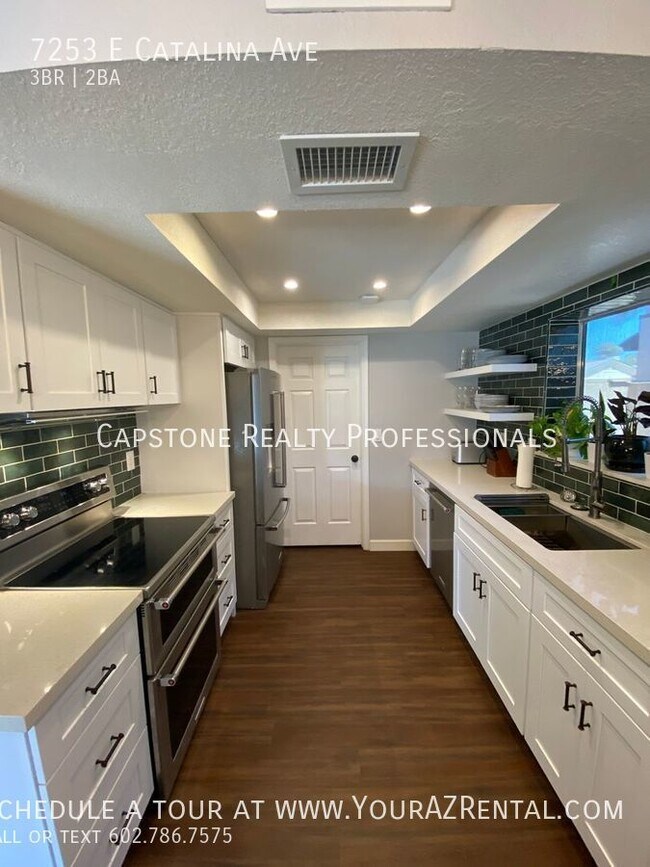 Building Photo - 7253 E Catalina Ave