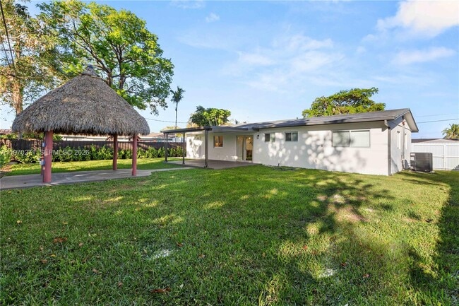 Building Photo - 6030 SW 109th Ct