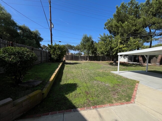 Building Photo - 3187 Calle Quebracho