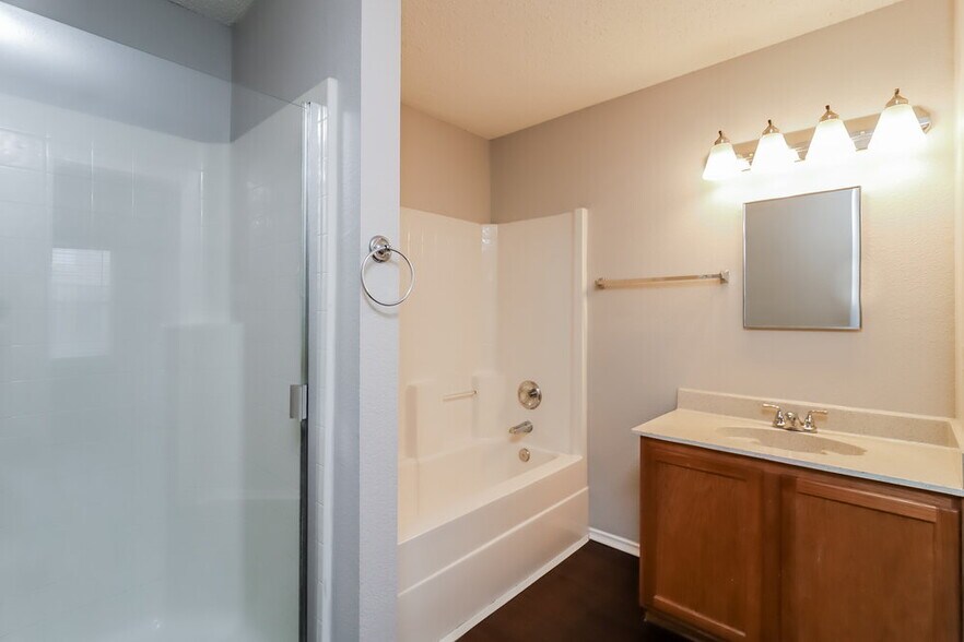 Building Photo - 4229 Gray Fox Dr