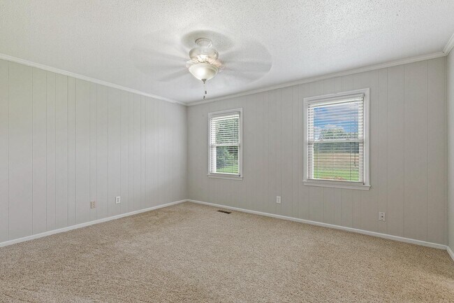 Building Photo - 3518 Lee Ave