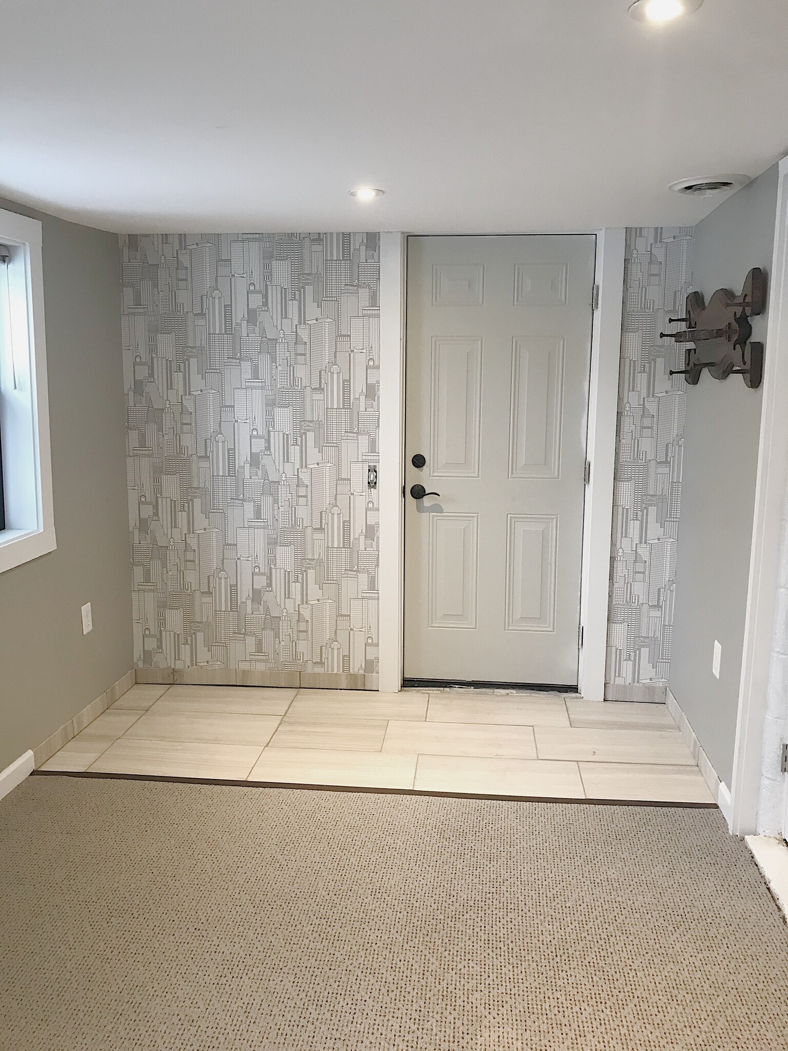 Door to patio in primary bedroom - 721 S Kolbiaz Dr