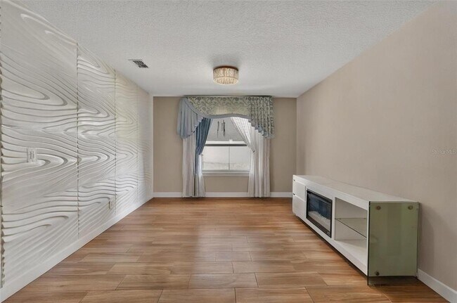 Building Photo - 2638 Eagle Canyon Dr N