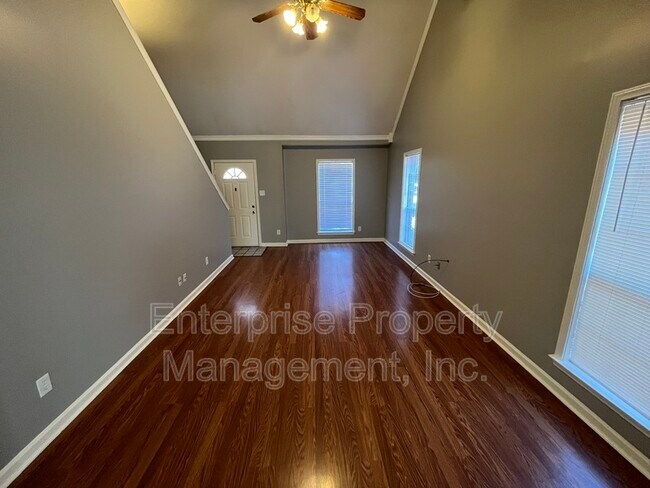 Building Photo - 3061 Ultragreen Ln