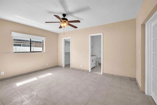 Building Photo - 13340 NW 8th Ct