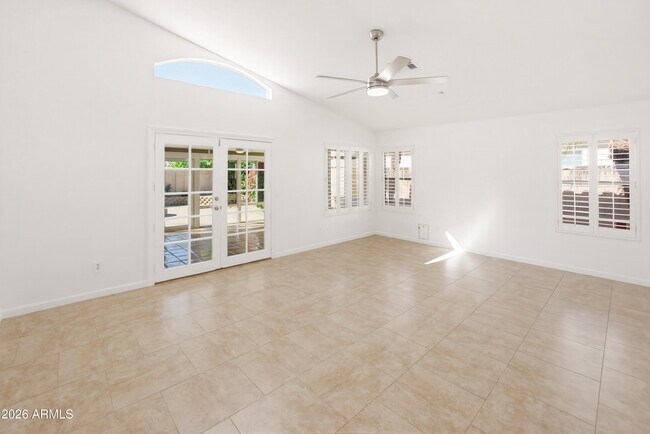 Building Photo - 9321 E Caribbean Ln