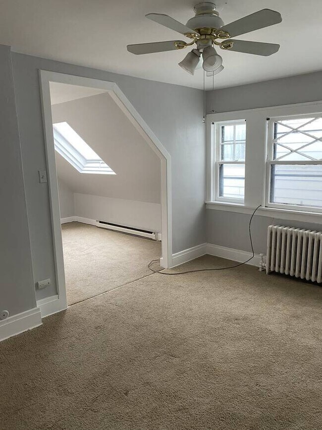 Building Photo - 405 Elmwood Ave