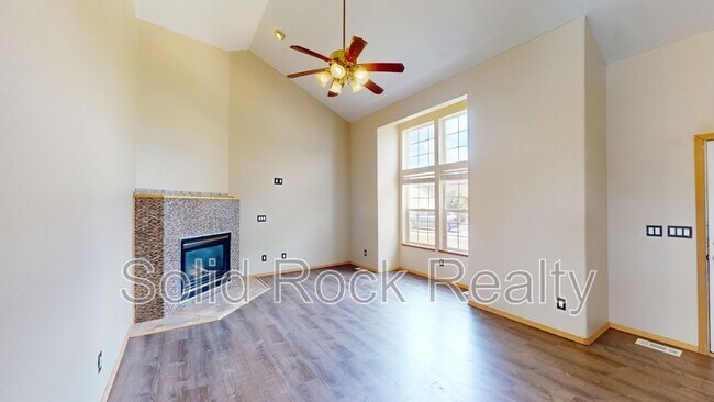 Building Photo - 4770 Beechvale Dr