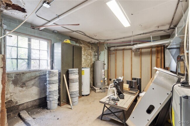 Building Photo - 2030 Erie Blvd E