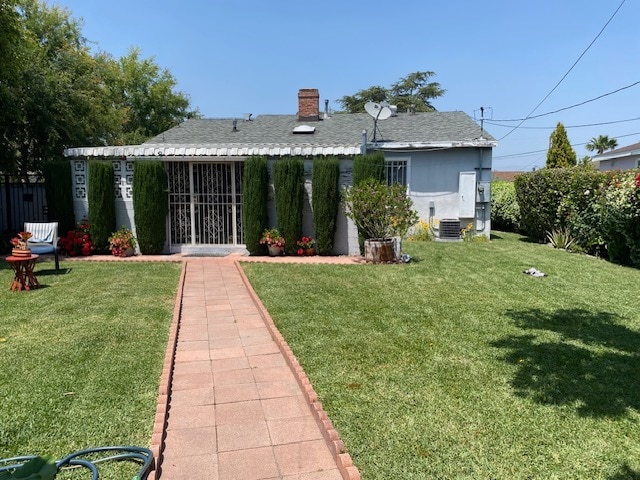 Building Photo - 11074 Califa St