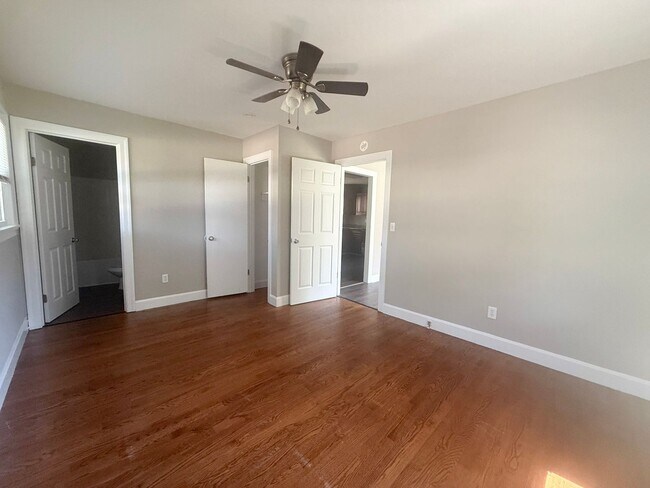 Building Photo - 4-Bedroom Home Walking Distance to Tennessee Tech