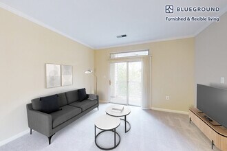 Building Photo - 2350 26th Ct S