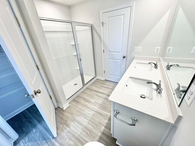 Building Photo - BRAND NEW HOME CLOSE TO CHARLOTTESVILLE