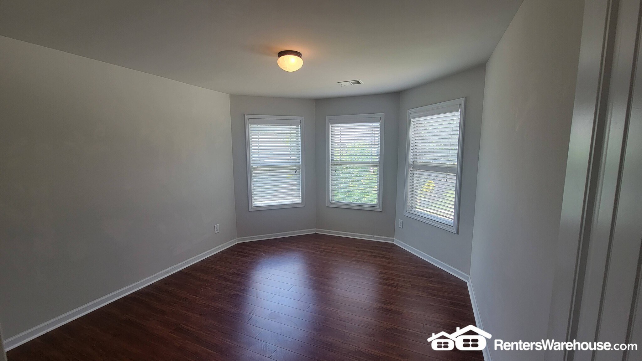 Building Photo - 2851 Summit Valley Dr