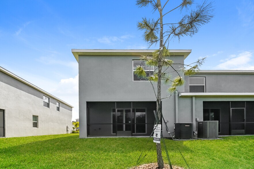 Building Photo - 11945 Stoneport Pl