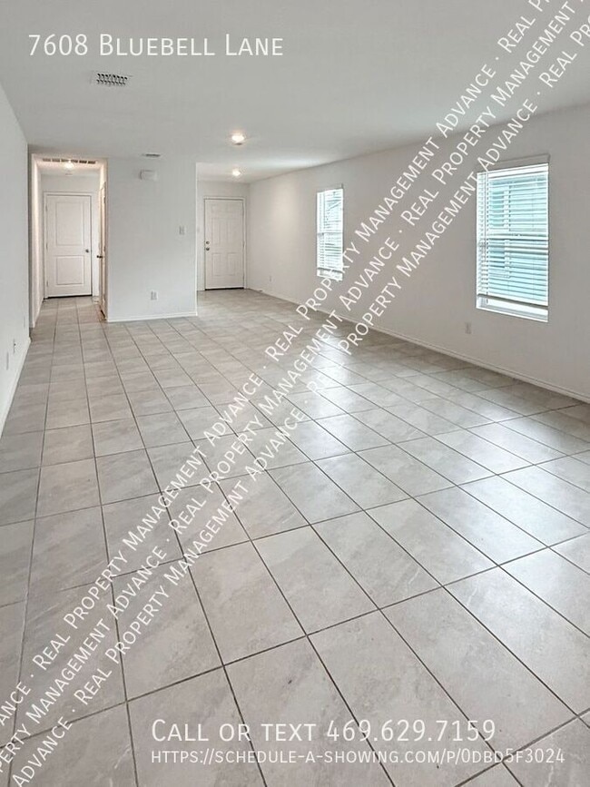 Building Photo - 7608 Bluebell Ln