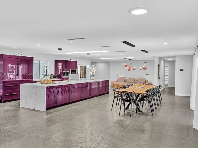 Building Photo - 840 South South Lake Drive, Hollywood, FL ...