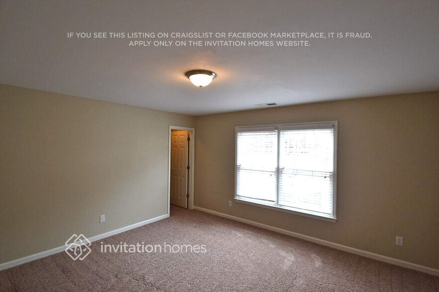 Building Photo - 1208 Big Tree Pointe