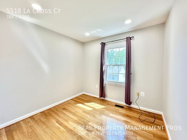 Building Photo - 5518 La Cross Ct