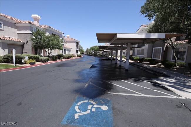 Building Photo - 2325 Windmill Pkwy