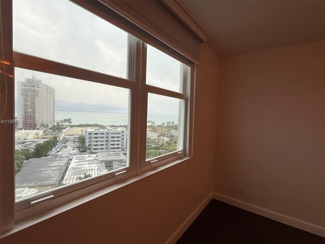 Building Photo - 6770 Indian Creek Dr