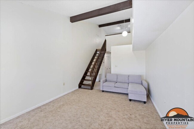 Building Photo - Large Efficiency minutes from Virginia Tech