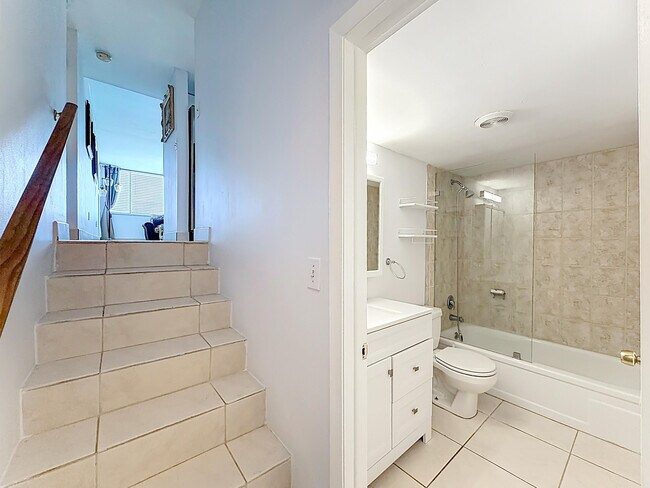 Building Photo - 755 Dotterel Rd