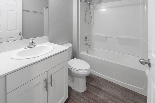 Building Photo - 12737 Tannencrest Dr