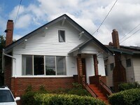 Building Photo - Greenlake / Greenwood Craftsman Home