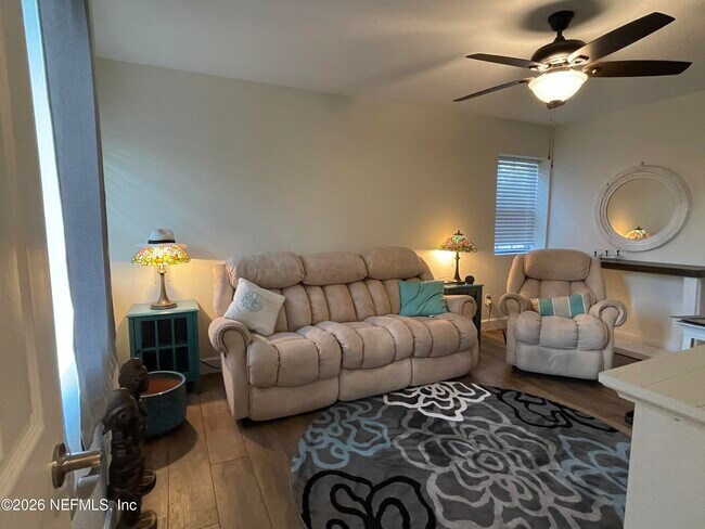 Building Photo - 4055 Dimsdale Rd